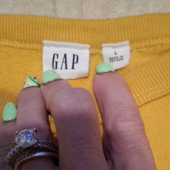 GAP Women's Mustard Crew Neck Sweater - Picture 3 of 8